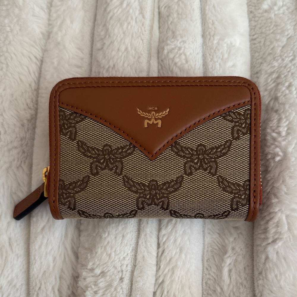 MCM Himmel Zip Around Wallet NWOT